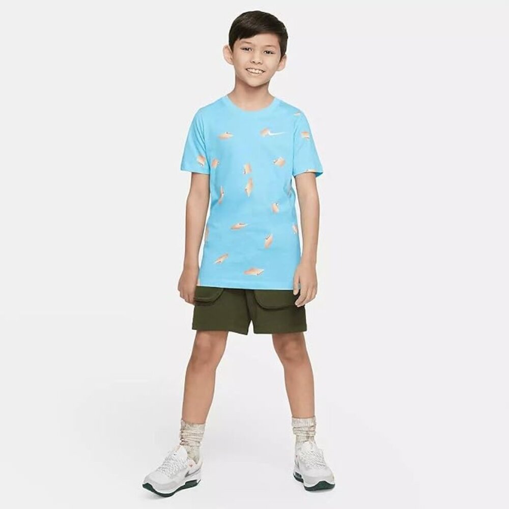 Nike Boys XL Swoosh T-Shirt Bright Blue Delight with Embroided White Nike Swosh